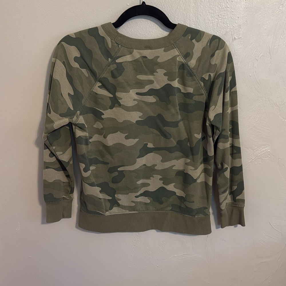 Old Navy camo sweatshirt - Picture 3 of 4